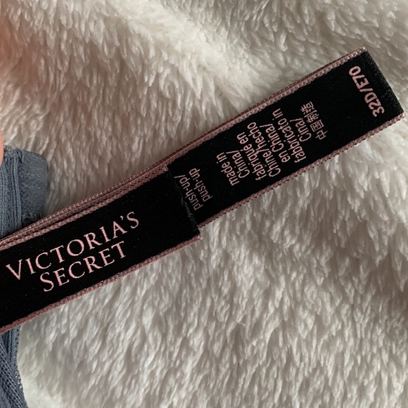 Victoria’s Secret Bra - Picture 6 of 6